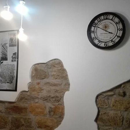 "Via Cavour 81" Apartment Арецо Екстериор снимка